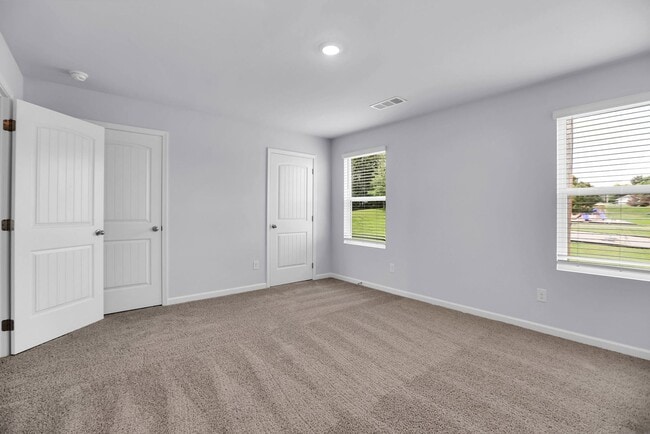 Building Photo - 719 Ashbrook Dr