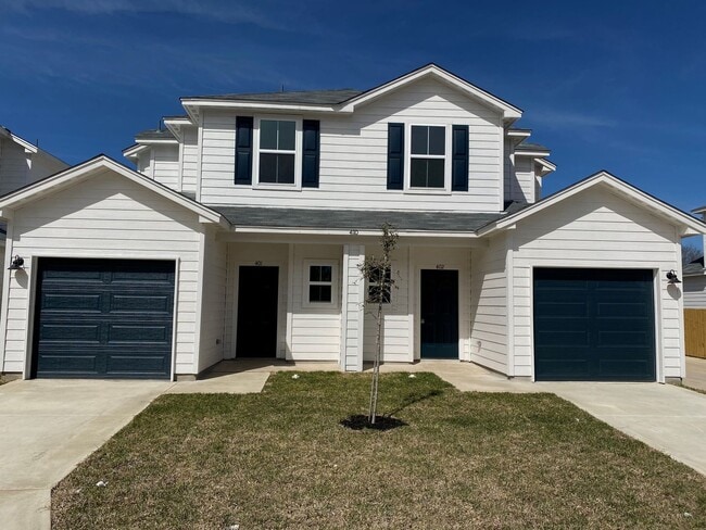 Primary Photo - Welcome home to 4110 Swan's Landing #401!