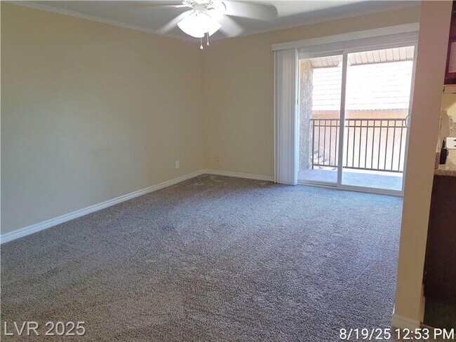 Building Photo - Adorable unit in Bella Vita community!