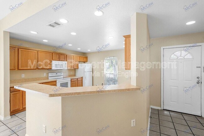 Building Photo - 2319 Great Light Dr