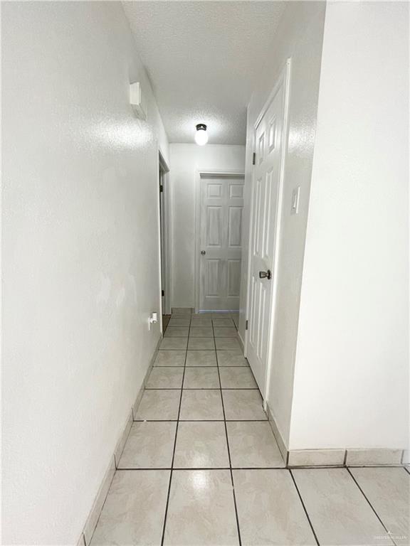 Building Photo - 2520 Goldcrest Ave W