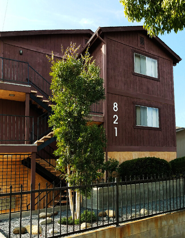 Primary Photo - Meyler Apartments