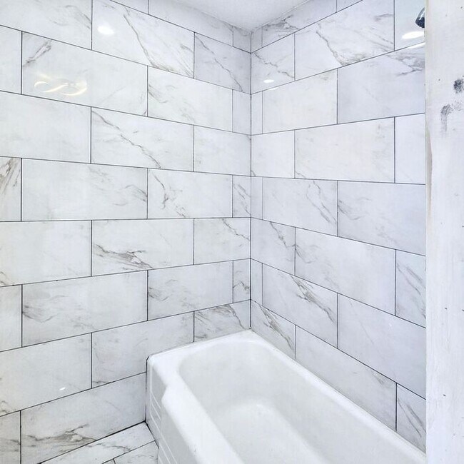 Building Photo - 3-Bedroom Home with Attic and Basement in ...