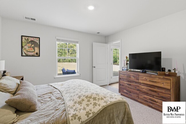 Building Photo - 1054 McKittrick Dr