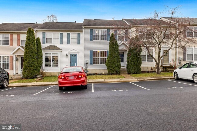 Building Photo - 321 Copperfield Ln