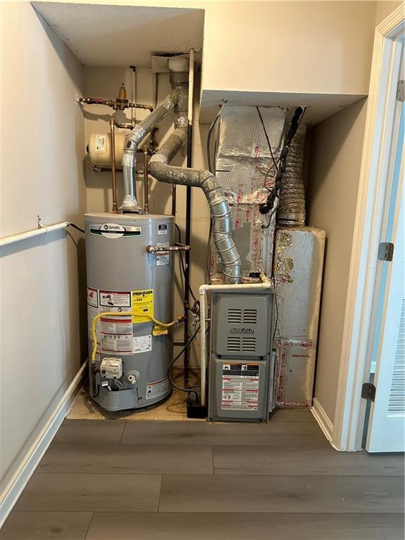 Building Photo - 1923 Cheatham Woods Dr SW