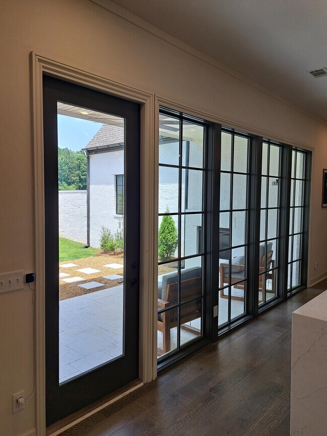 Building Photo - 7085 Fain Park Dr