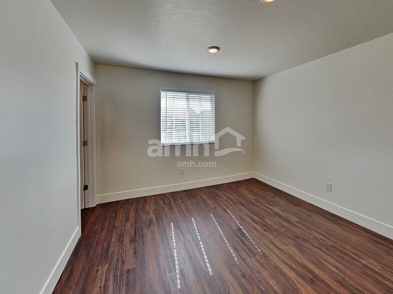 Building Photo - 4101 Keklik Ave