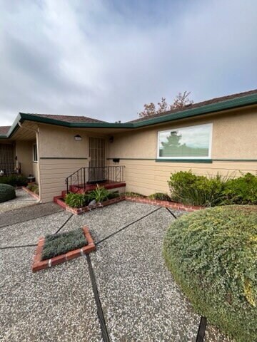 Building Photo - "Charming Castro Valley Retreat: Spacious 1-Bedroom Haven with Elegant Granite Touches!"