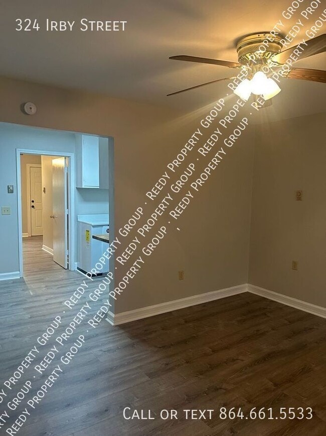 Building Photo - 324 Irby St