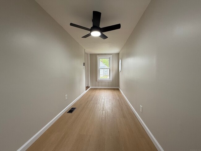 Building Photo - 111 Fort Hale Rd