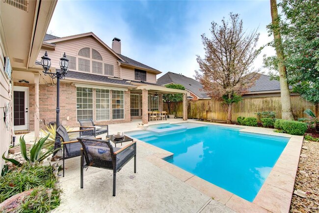 Building Photo - 13515 N Tracewood Bend