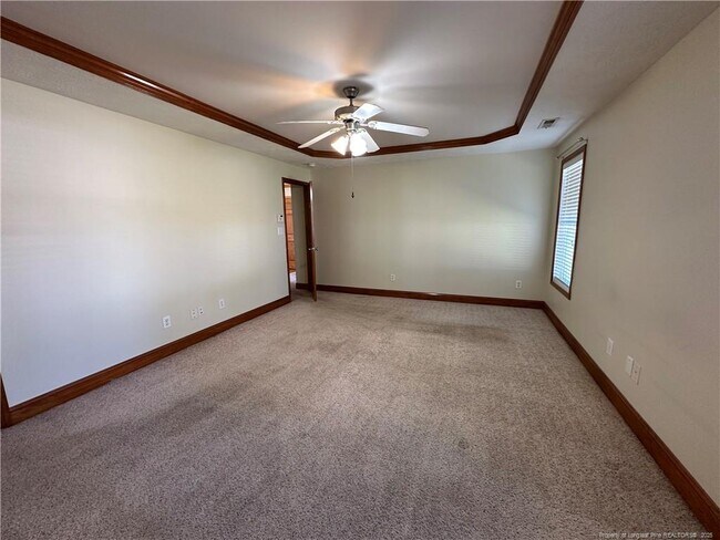 Building Photo - 1935 Sunshine Ct