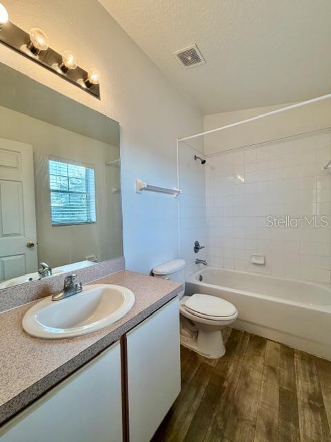 Building Photo - 501 Broken Limb Pl