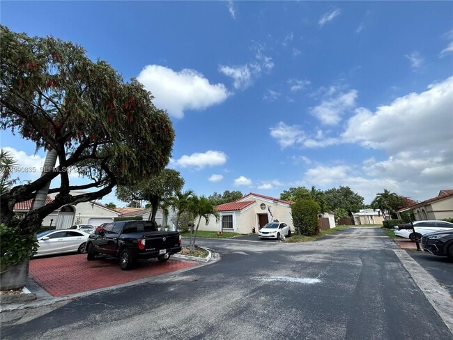 Building Photo - 8910 SW 4th Ln