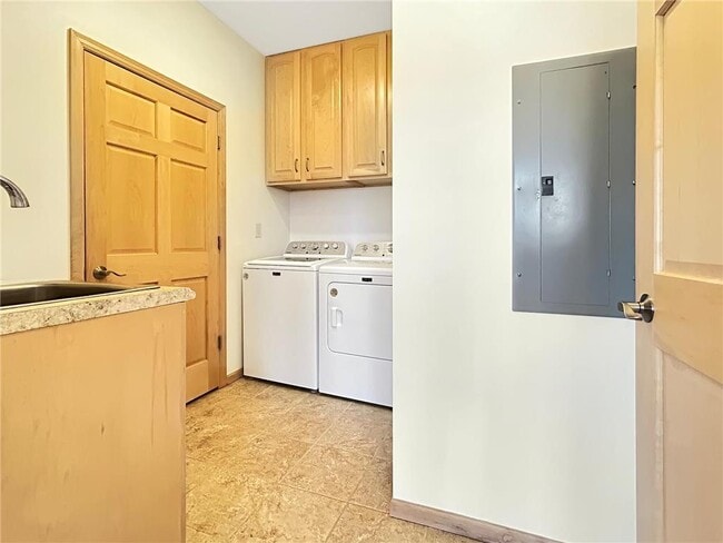 Building Photo - 4722 West Arm Rd