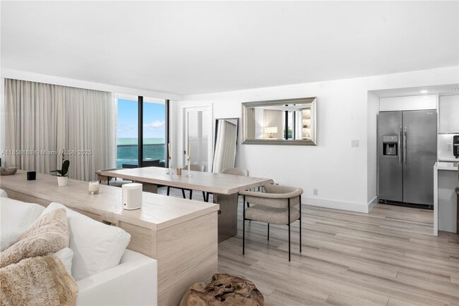 Building Photo - 2401 Collins Ave