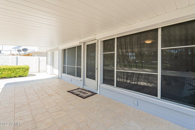 Building Photo - 12019 N Hacienda Dr
