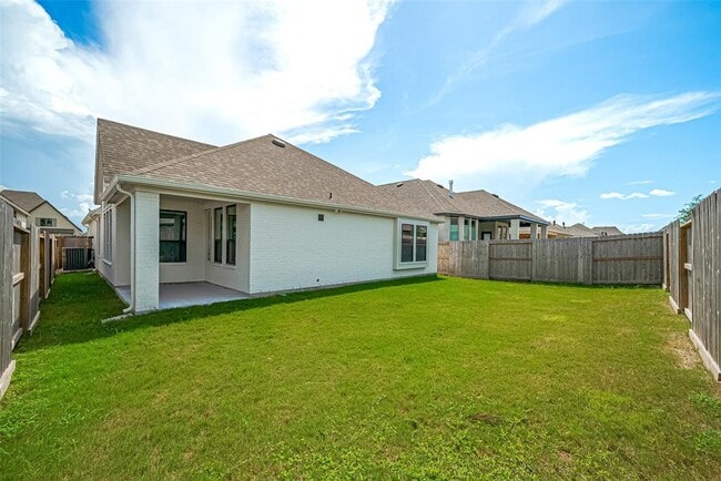 Building Photo - 12331 Palmetto Dr