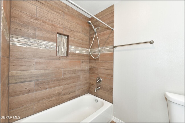 Building Photo - 6933 Copper Town Dr