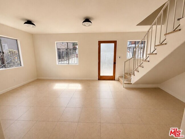 Building Photo - 1031 Coronado Ter