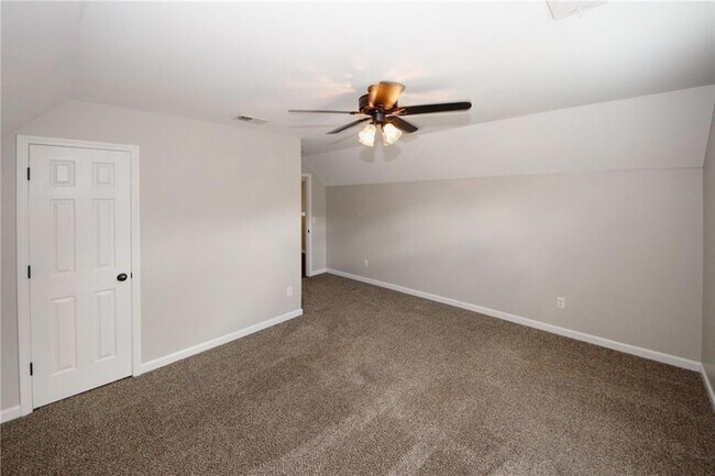 Building Photo - 7000 Lunar Blue Way