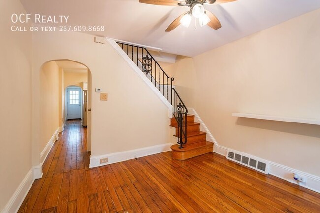 Primary Photo - 4562 Silverwood St