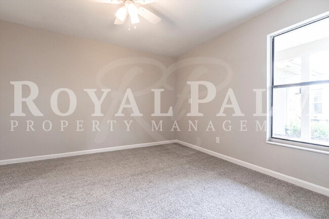 Building Photo - Renovated 3BR Home in The Forest — Seasonal Charm & Holiday Savings – Apply by 12/31 for One Mont...