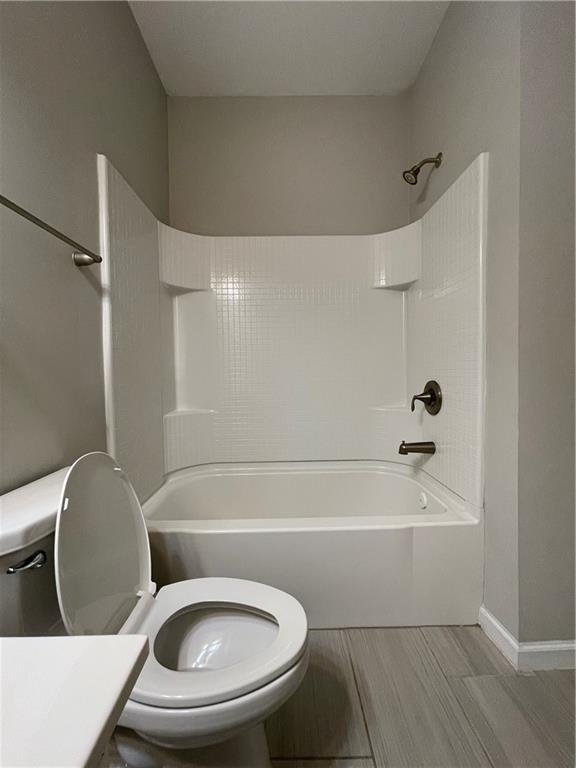 Building Photo - 581 Sunset Park Dr