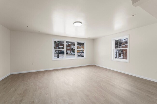 Building Photo - 2616 Shawhan Ave