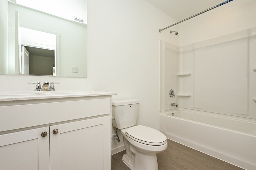 Building Photo - 10725 Revolver Dr