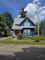 Building Photo - 807 Avon St