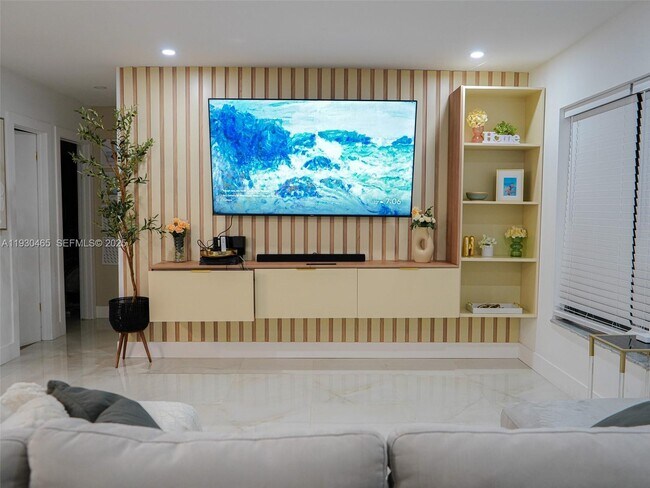 Building Photo - 7951 NW 37th Dr