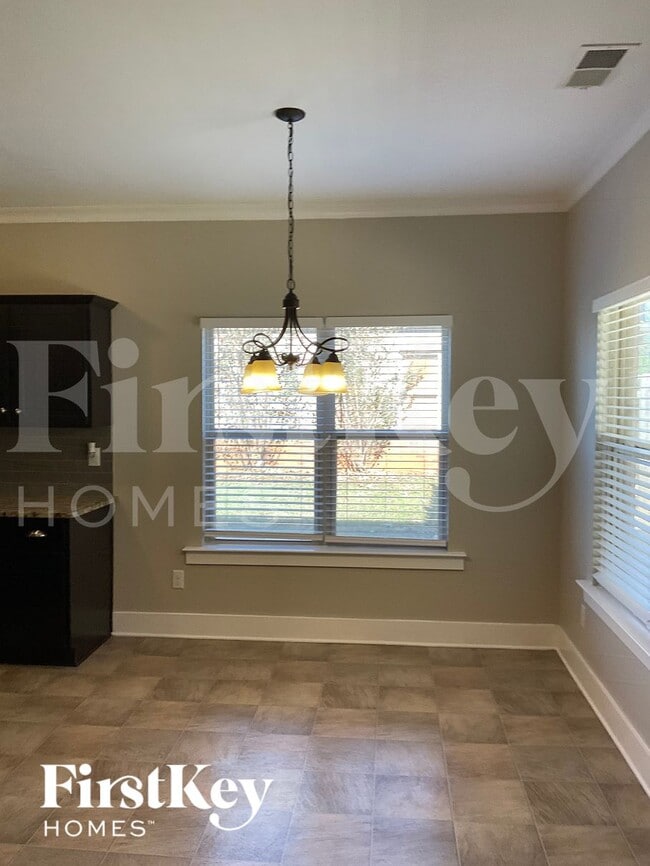 Building Photo - 6366 Cove Ln