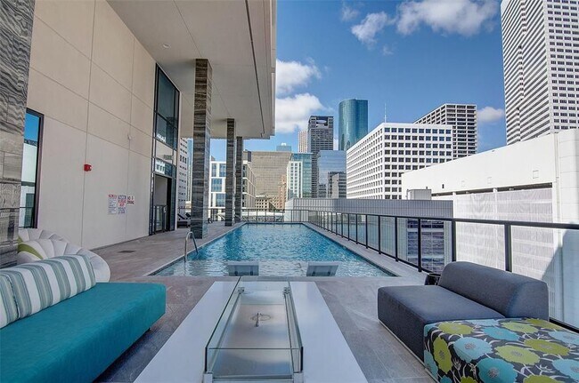 Building Photo - 1211 Caroline-449.4