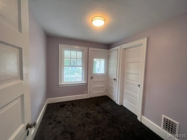 Building Photo - 909 James Ave