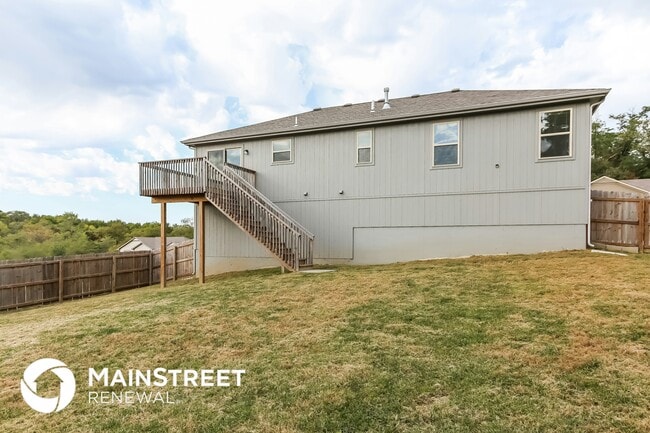 Building Photo - 18701 E 19 Terrace S