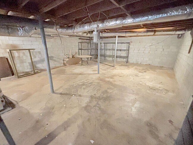 Building Photo - Renovated Brick Ranch w/Basement