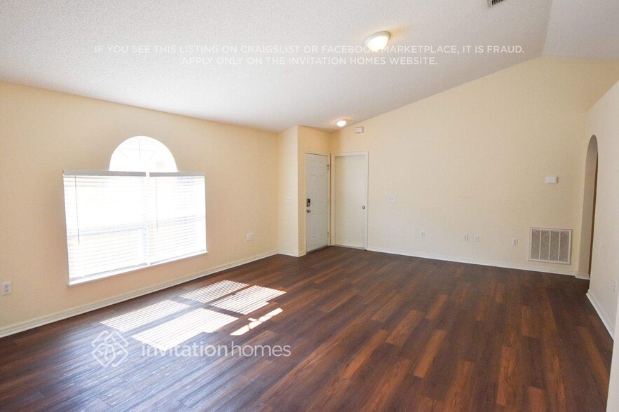 Building Photo - 7945 Harbor Bend Cir