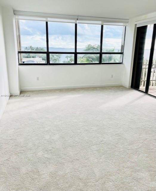 Building Photo - 1 Grove Isle Dr