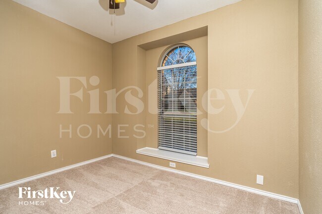 Building Photo - 1313 Deer Trail