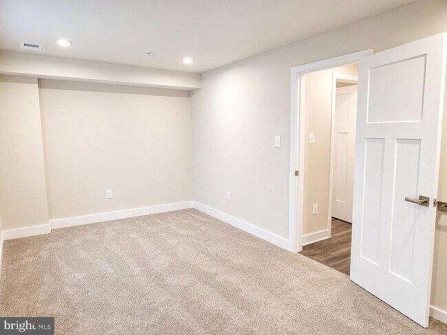 Building Photo - 340 Paca Gardens Ln
