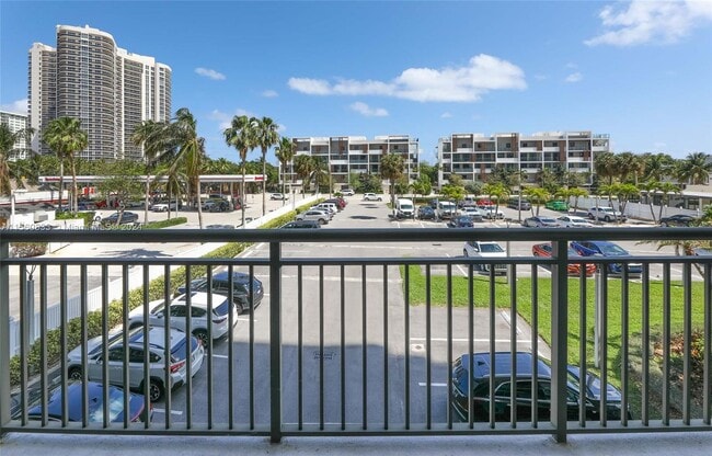 Building Photo - 3031 N Ocean Blvd