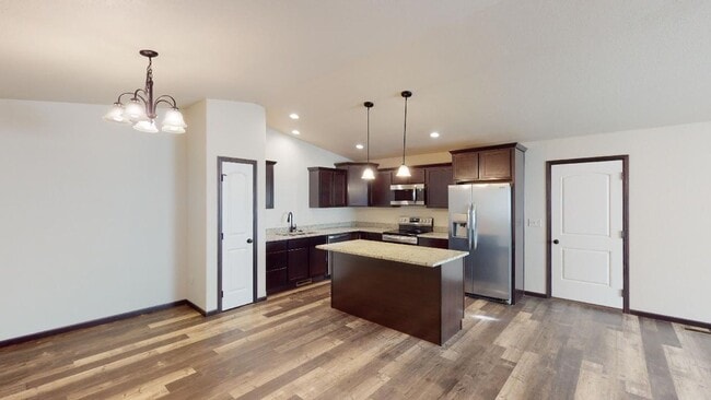 Building Photo - 570 Westwind Rd