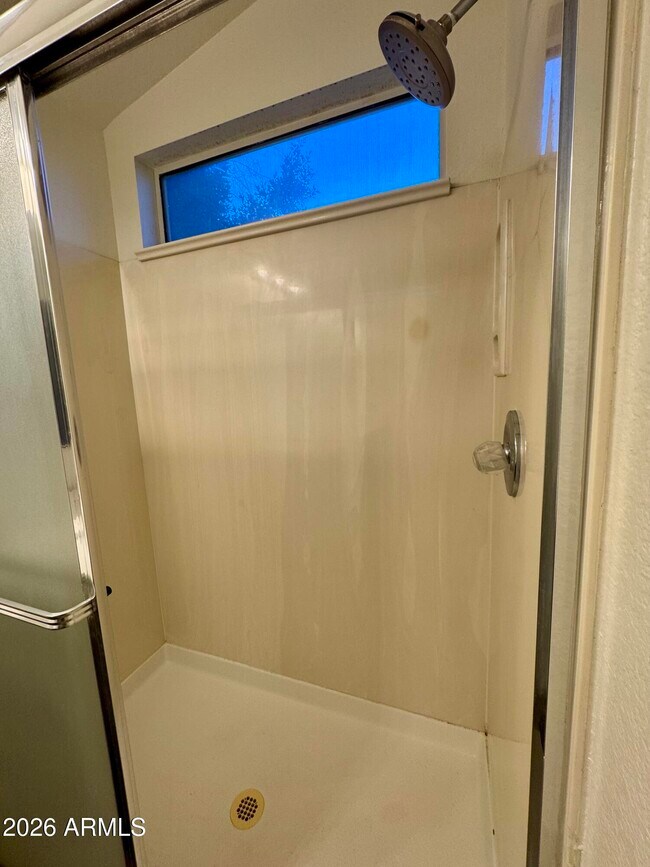 Building Photo - 830 N Granada Dr