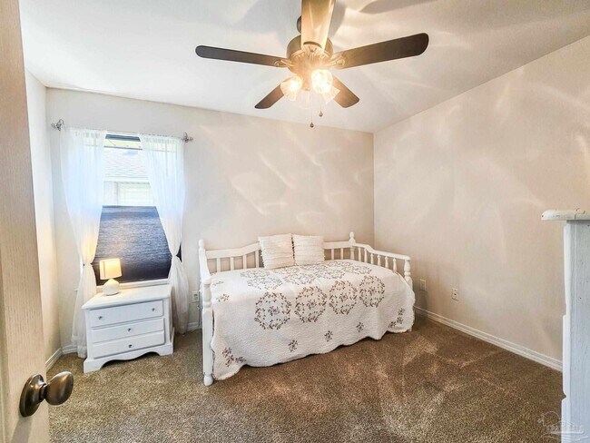 Building Photo - 9743 Brookstone Way
