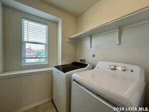 Building Photo - 401 Ruby Ritz