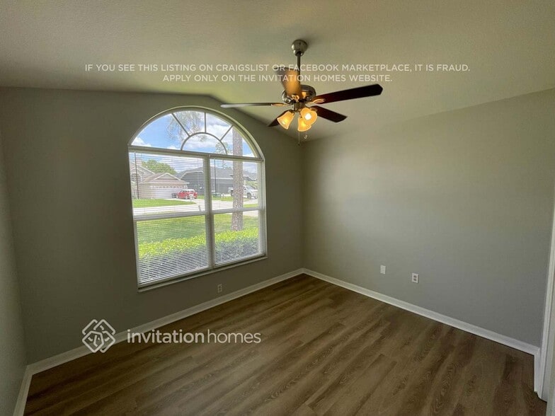 Building Photo - 5547 Foxtail Ct