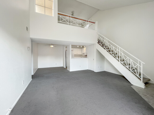 Building Photo - 23615 Del Monte Unit 342