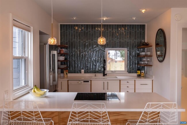 Building Photo - 1219 Gordon Ave